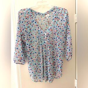 LC Lauren Conrad Floral V-Neck Button Down Blouse